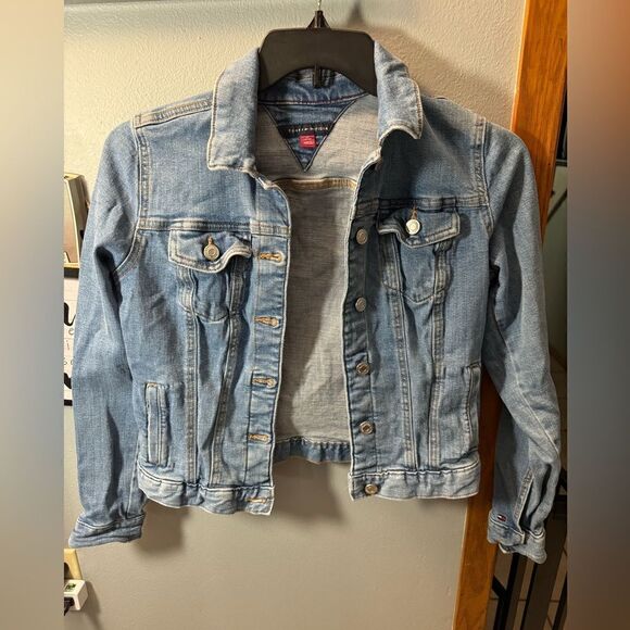 Tommy Hilfiger Jackets & Blazers - Tommy Hilfiger Cropped Jean Jacket Size XS Light Wash